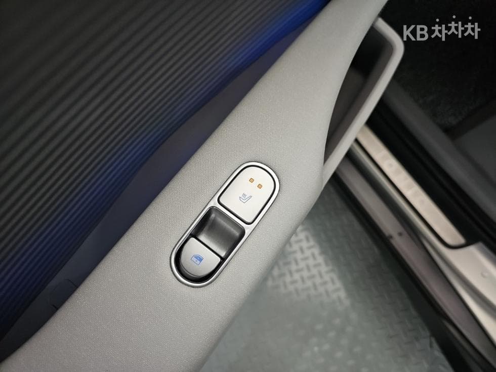 Hyundai IONIQ 6(CE)Long Range AWD Exclusive Plus - 13