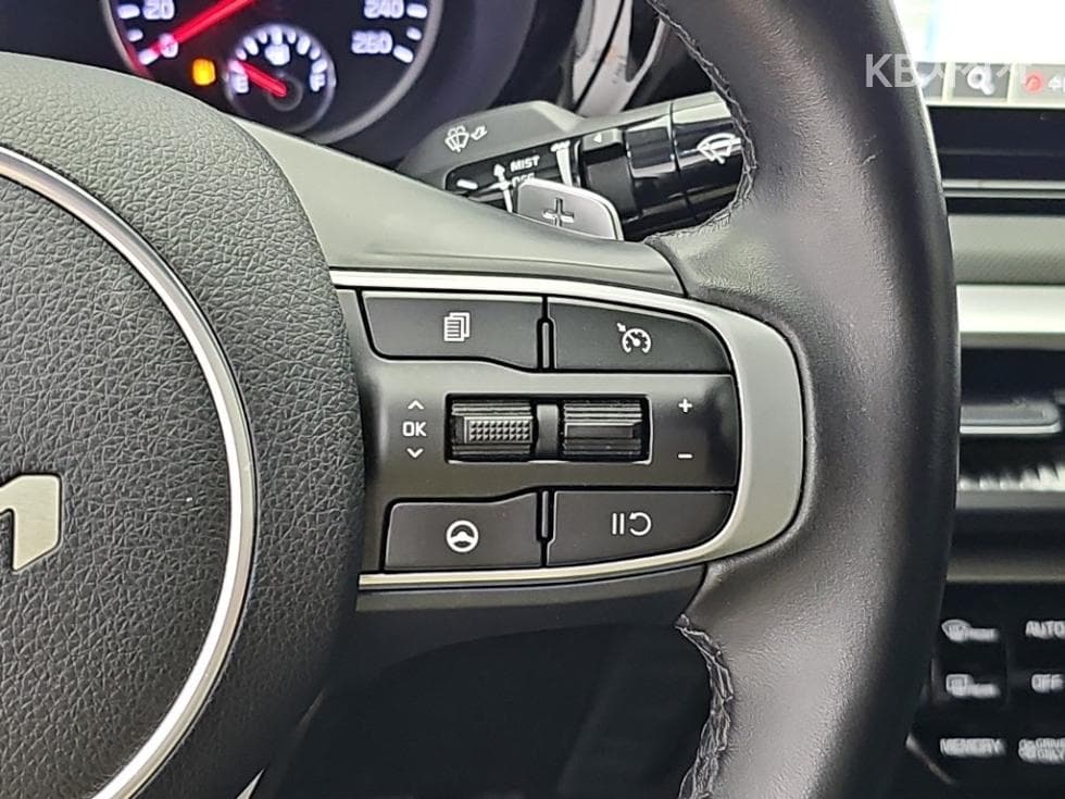 Kia K5 Hybrid 3rd Gen2.0 HEV Prestige - 17