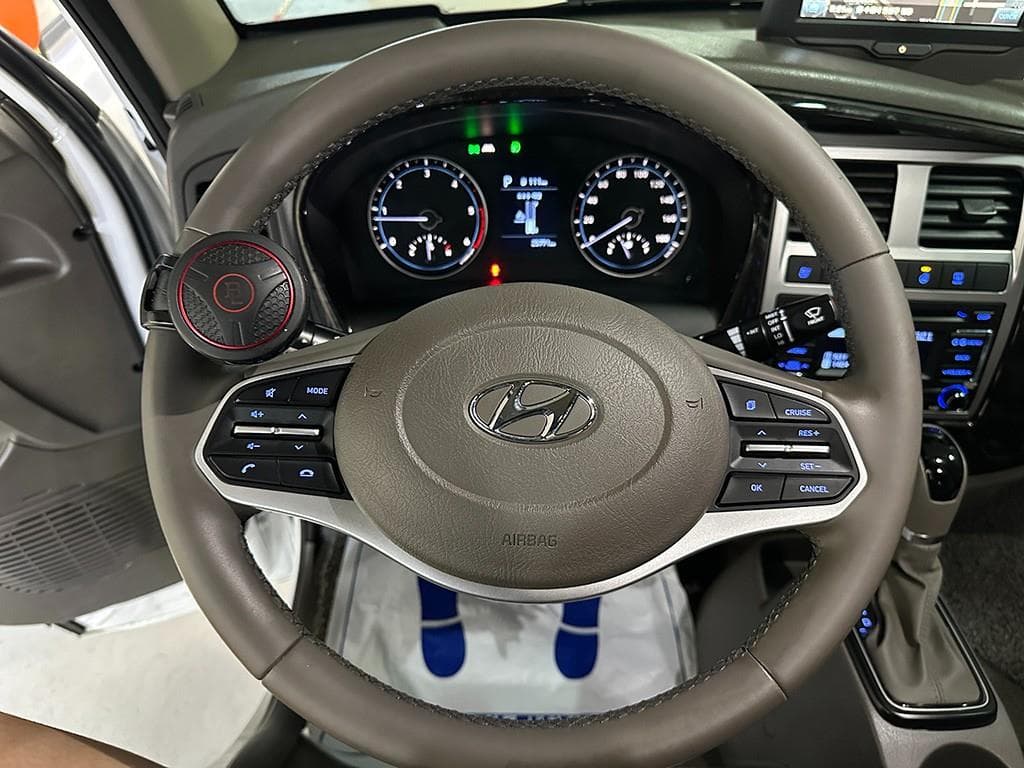 Hyundai Porter 2Extra Long Double Cab CRDi Premium - 9