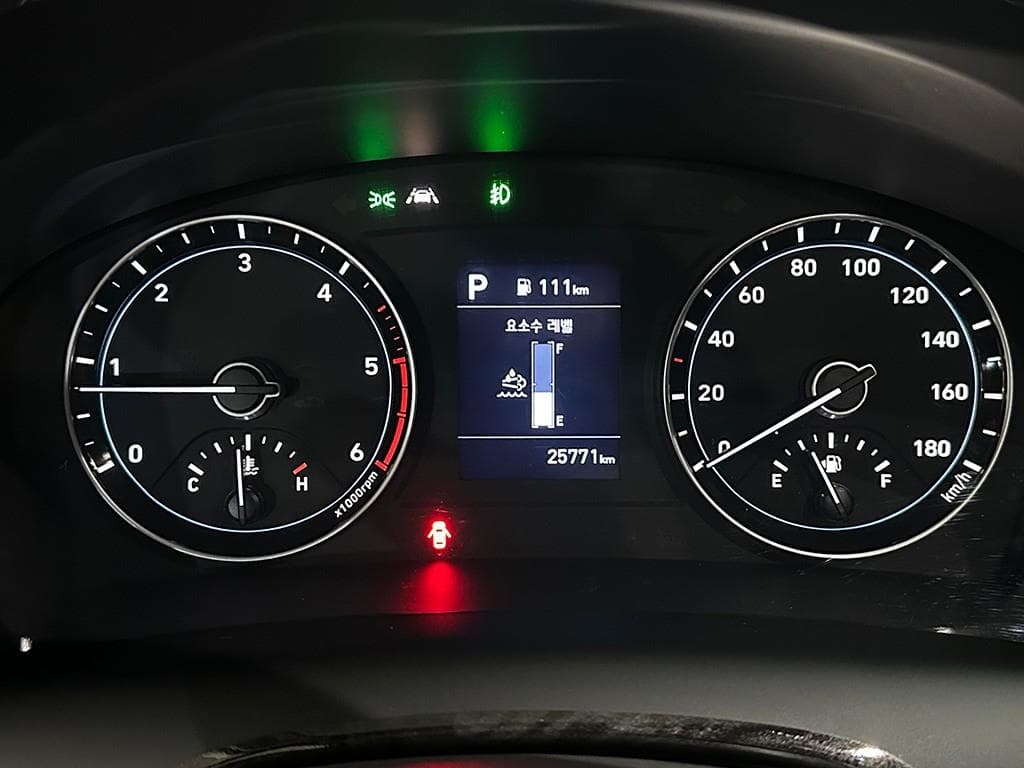 Hyundai Porter 2Extra Long Double Cab CRDi Premium - 10