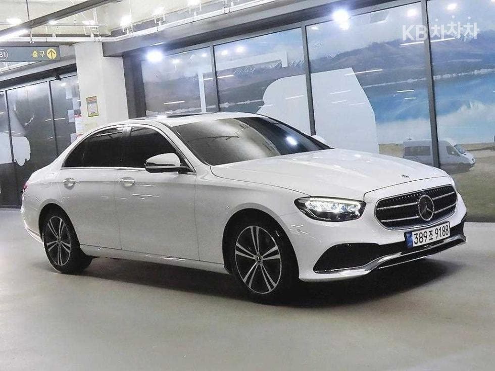 Mercedes-Benz E-Клас (W213) E250 Avantgarde - Image 1