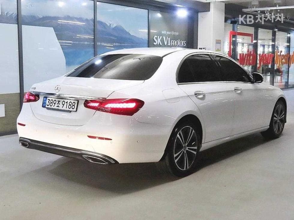 Mercedes-Benz E-Клас (W213)E250 Avantgarde - 4