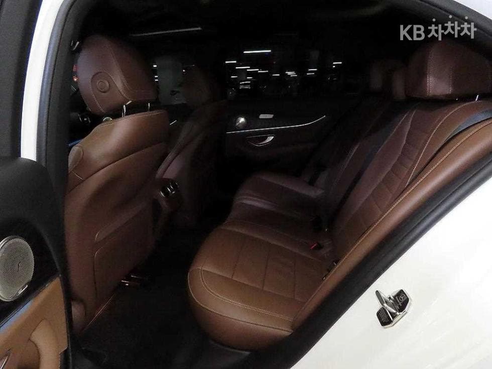 Mercedes-Benz E-Клас (W213)E250 Avantgarde - 7