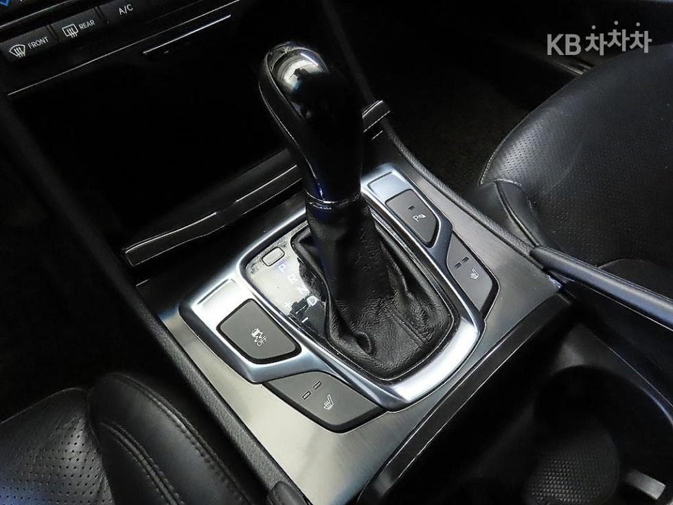 Hyundai Grandeur (Azera)HGHG220 Diesel Modern - 12