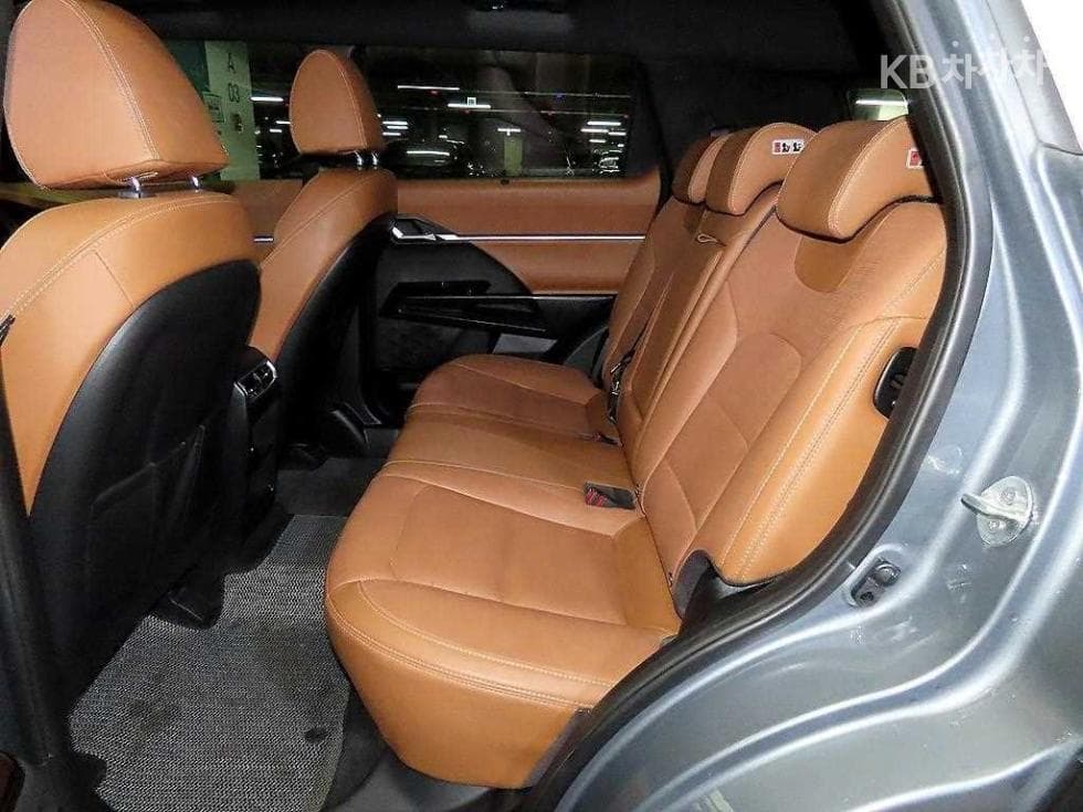 KG Mobility 토레스(J100)1.5 GDI Turbo AWD T7 - 7