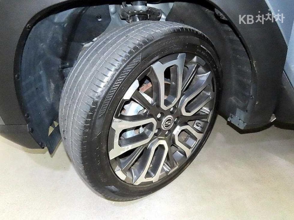 KG Mobility 토레스(J100)1.5 GDI Turbo AWD T7 - 20