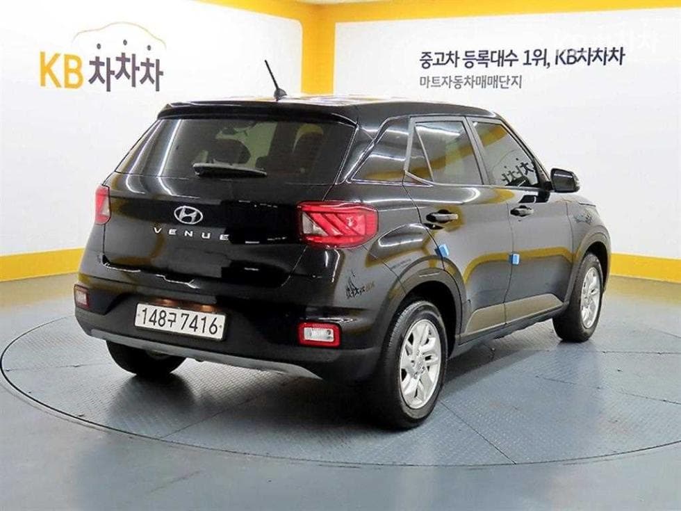Hyundai VenueGasoline 1.6 Modern - 4