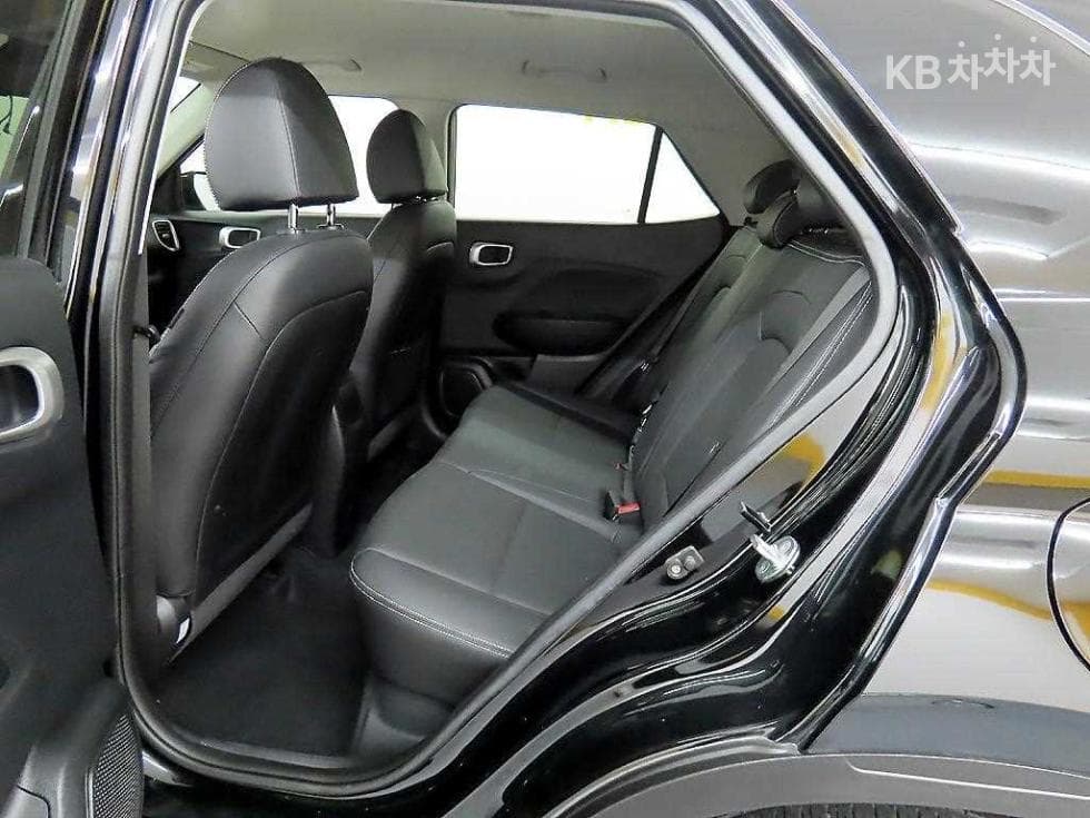 Hyundai VenueGasoline 1.6 Modern - 6
