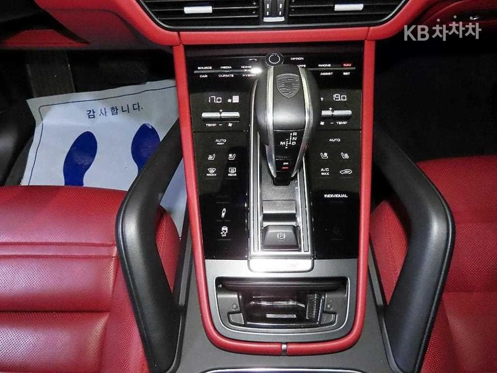 Porsche Cayenne(9Y0)3.0 E-Hybrid Coupe Standard - 12