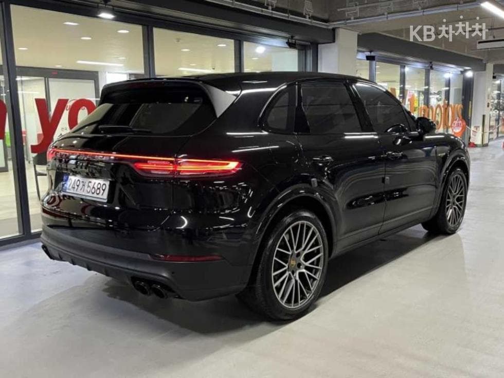 Porsche Cayenne(9Y0)3.0 E-Hybrid Standard - 4