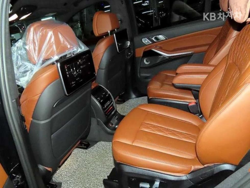 BMW X7(G07)M50i Standard - 7