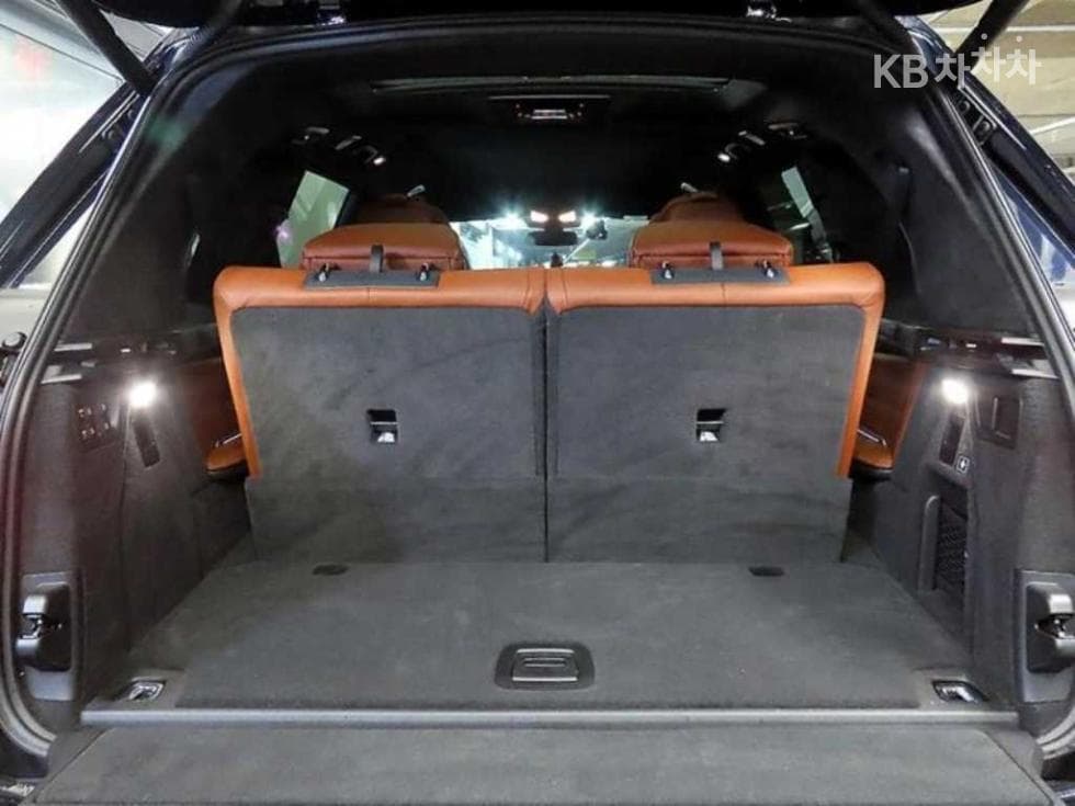 BMW X7(G07)M50i Standard - 16