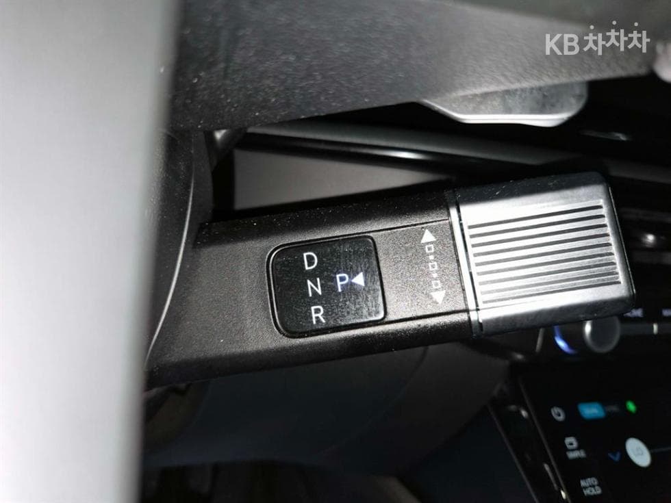 Hyundai The All New Grandeur (Azera)3.5 Gasoline 2WD Calligraphy - 11