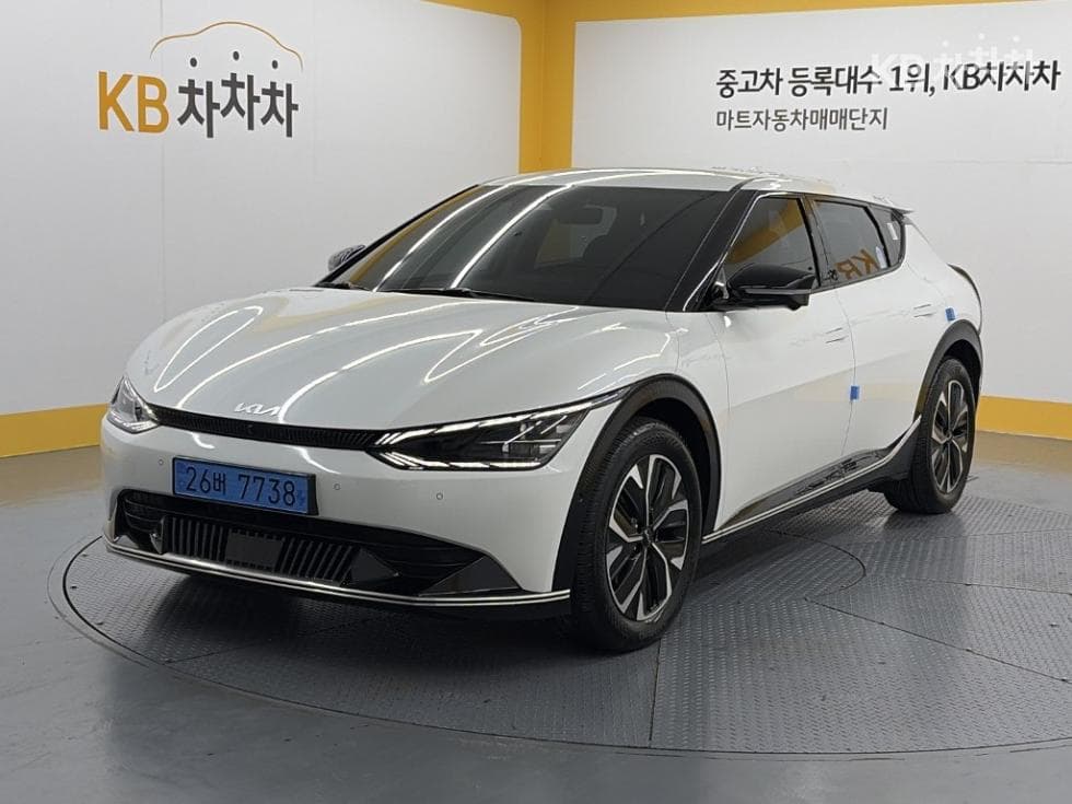 Kia EV6 롱 레Seater지 4WD 어스 - Image 1