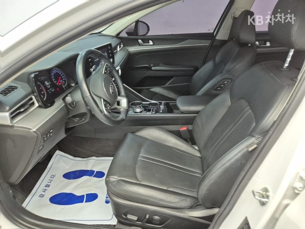 Kia K5 3rd Gen2.0 Gasoline Prestige - 11