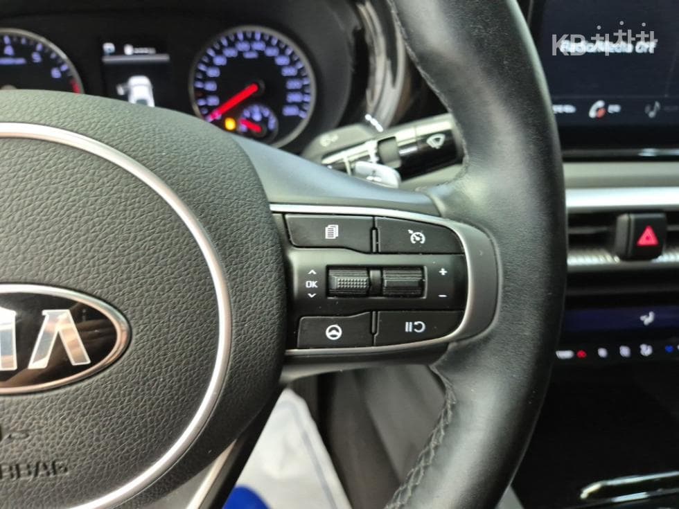 Kia K5 3rd Gen2.0 Gasoline Prestige - 14