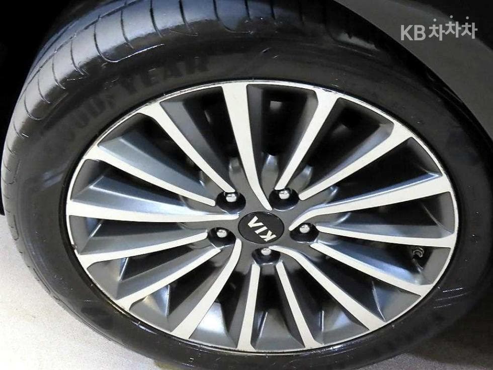 Kia All New K73.3 GDI Noblesse - 20