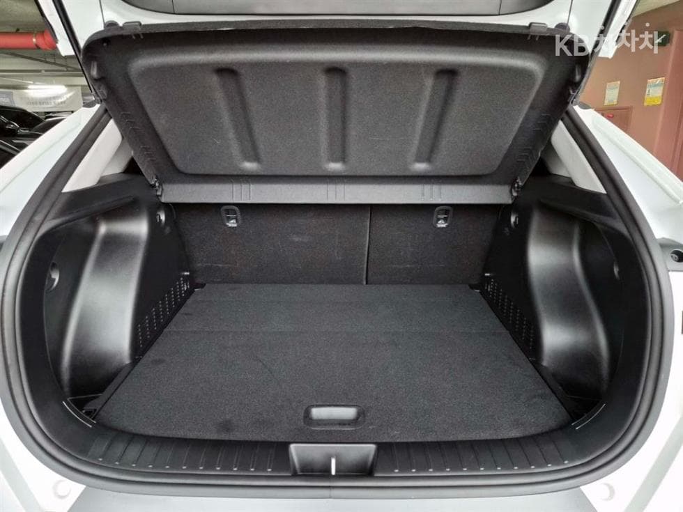 Хюндай Ди Всеново Kona Хибрид(SX2)1.6 HEV Premium - 17