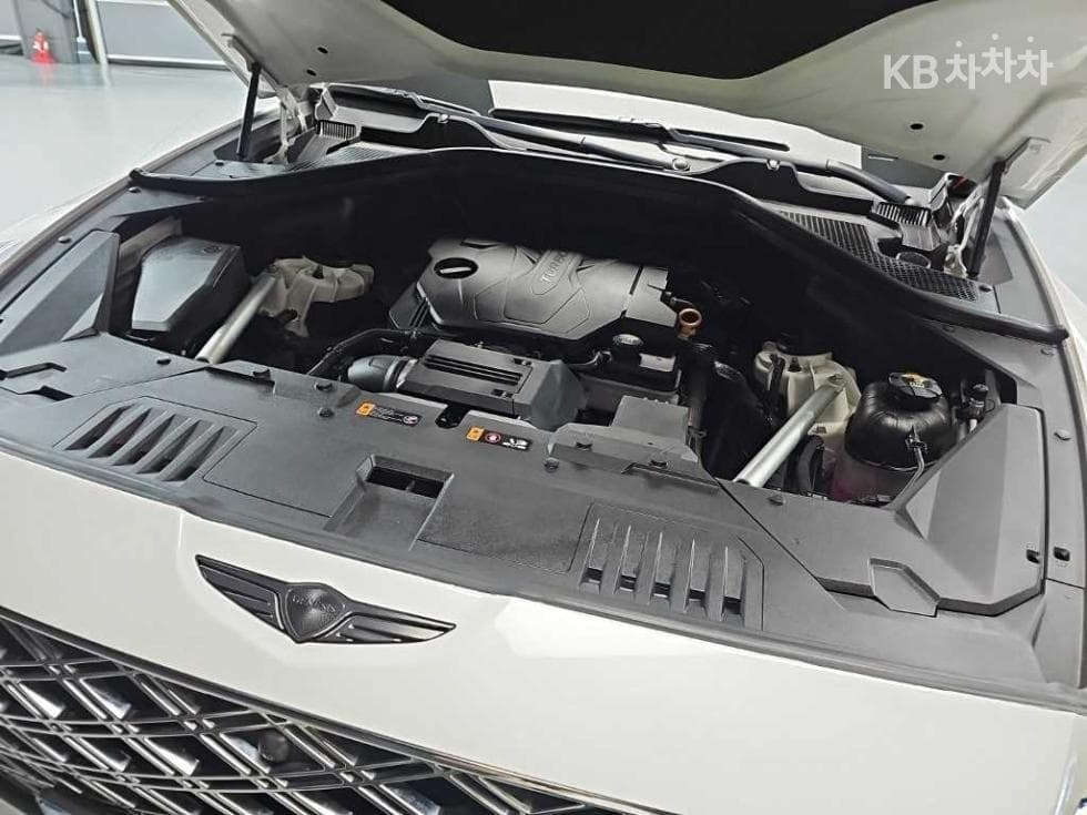 Genesis GV802.5 Turbo Gasoline AWD - 5