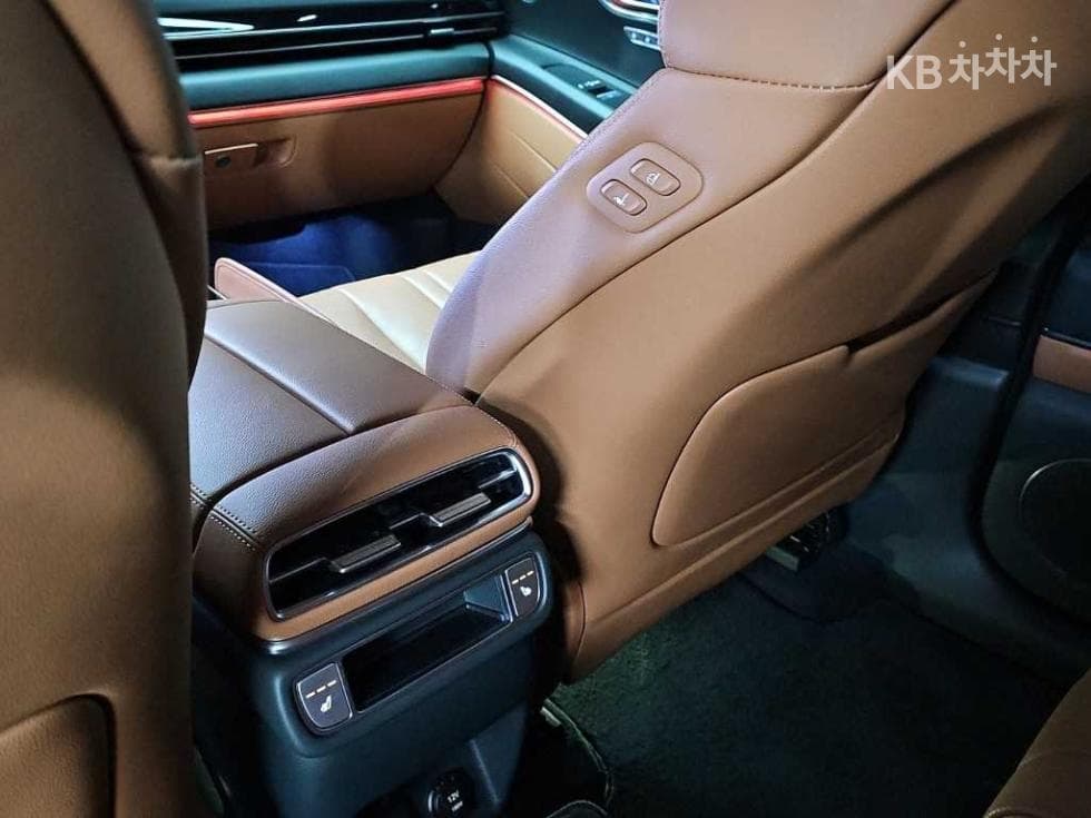 Genesis GV802.5 Turbo Gasoline AWD - 13