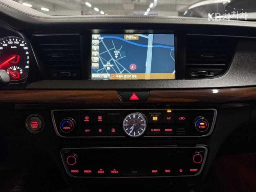 Kia All New K72.4 GDi Limited - 10