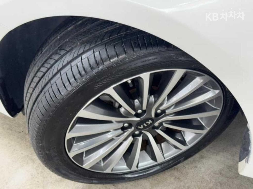 Kia All New K72.4 GDi Limited - 19