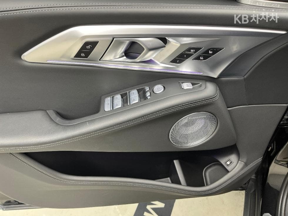 BMW M시리즈XM Black Line - 11