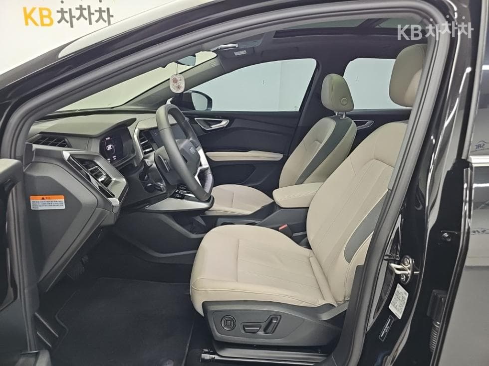 Audi Q4 e-tron45 Premium - 11