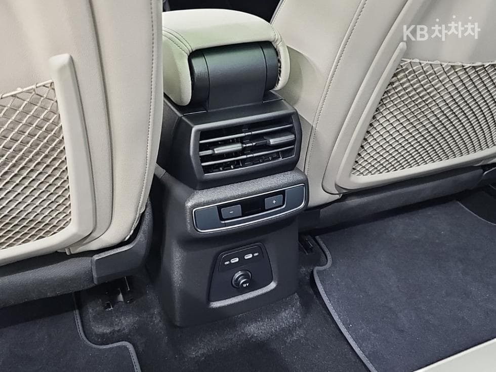 Audi Q4 e-tron45 Premium - 13