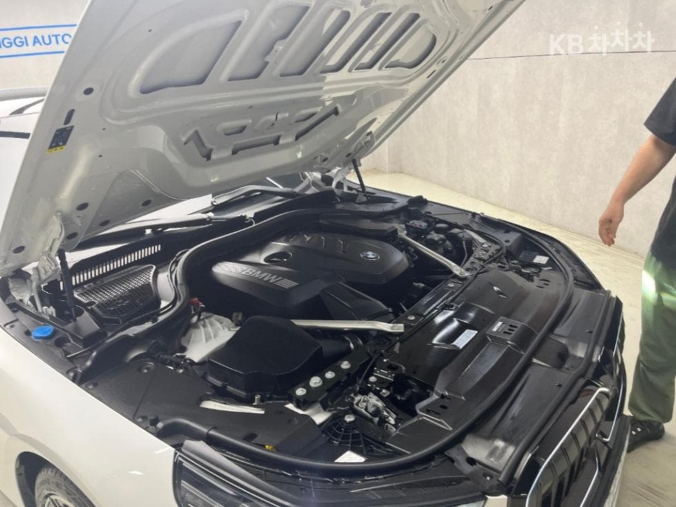 BMW Нов5 Серия(G60)530i xDrive M Sport Pro SE - 16
