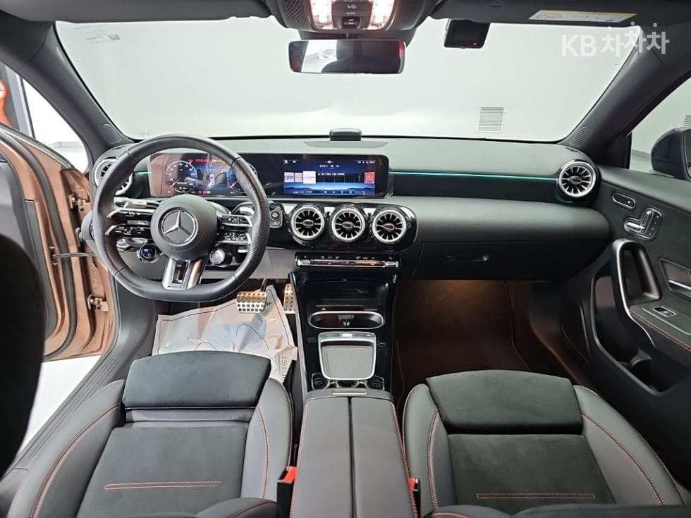 Mercedes-Benz A클래스(W177)AMG A35 4Matic - 7