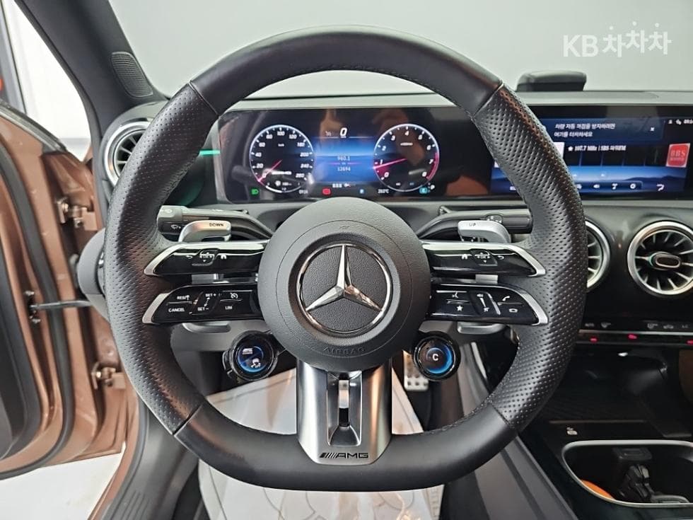 Mercedes-Benz A클래스(W177)AMG A35 4Matic - 9