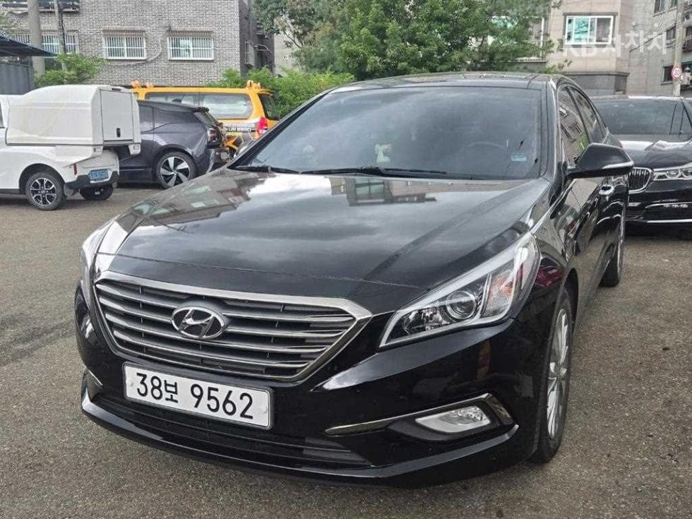 Hyundai Sonata LF LPI Modern Disabled-accessible - Image 1