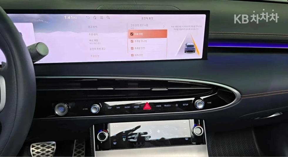 Дженезис GV70Бензин 2.5T 스포츠패키지 2WD - 13