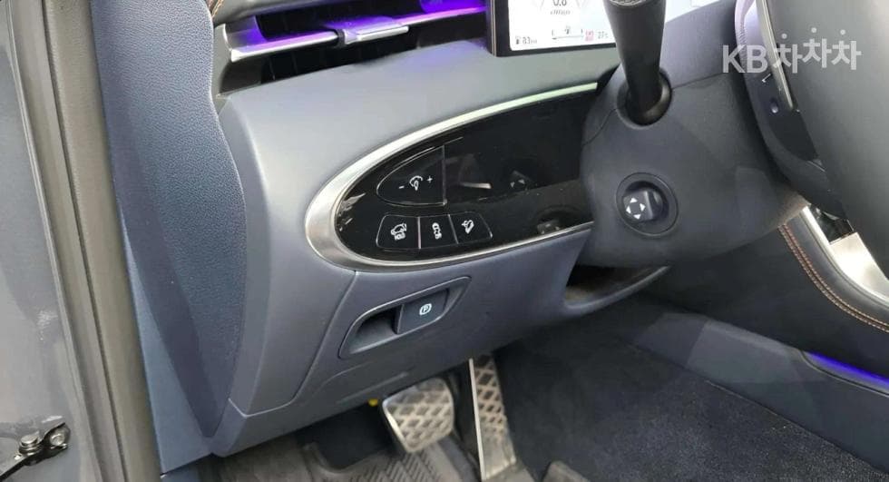 Дженезис GV70Бензин 2.5T 스포츠패키지 2WD - 20