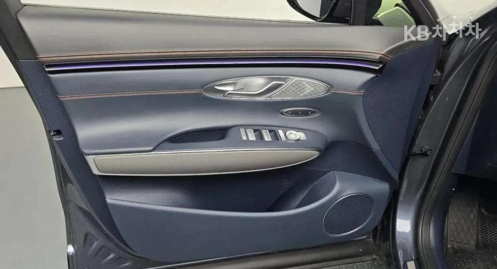 Дженезис GV70Бензин 2.5T 스포츠패키지 2WD - 22