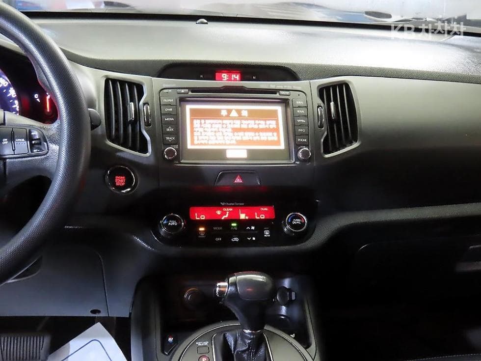 Kia Sportage R2WD Diesel LIMITED - 11