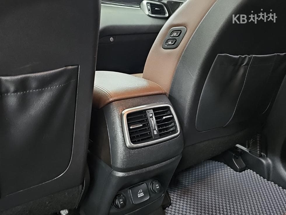 Kia All NewSorentoDiesel 2.0 2WD Noblesse Special (special feature/edition) - 13