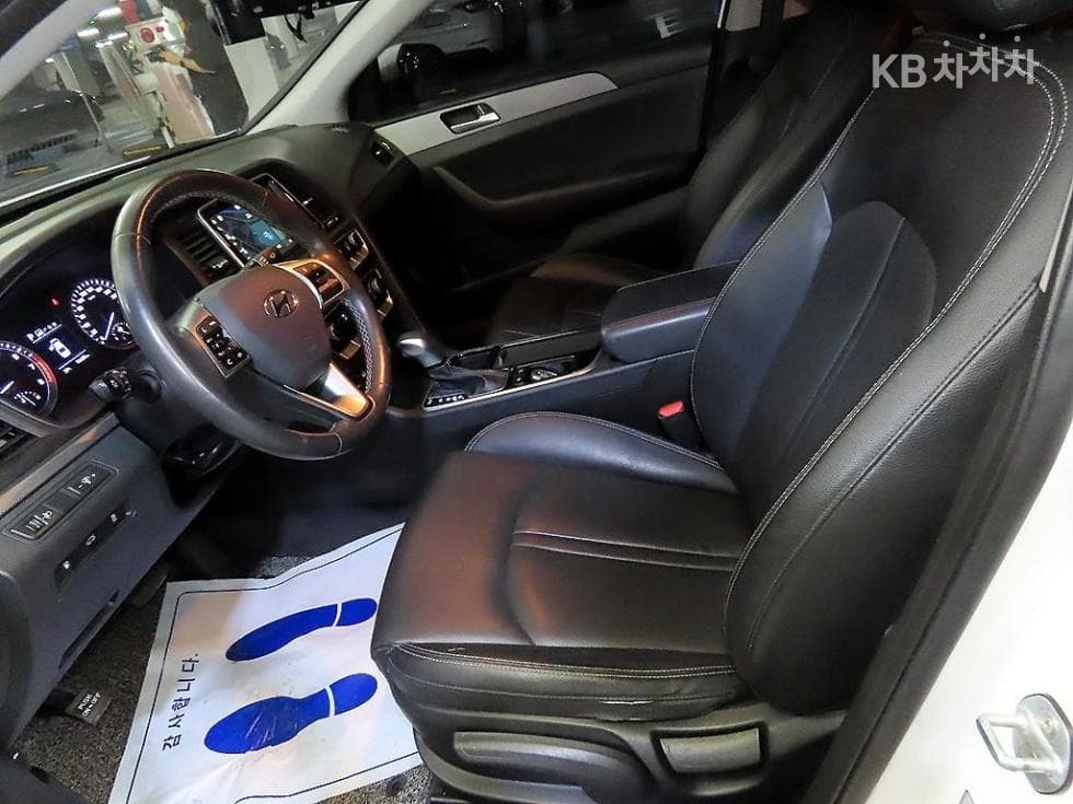 Hyundai Sonata New Rise2.0 LPi Rental car Style - 6