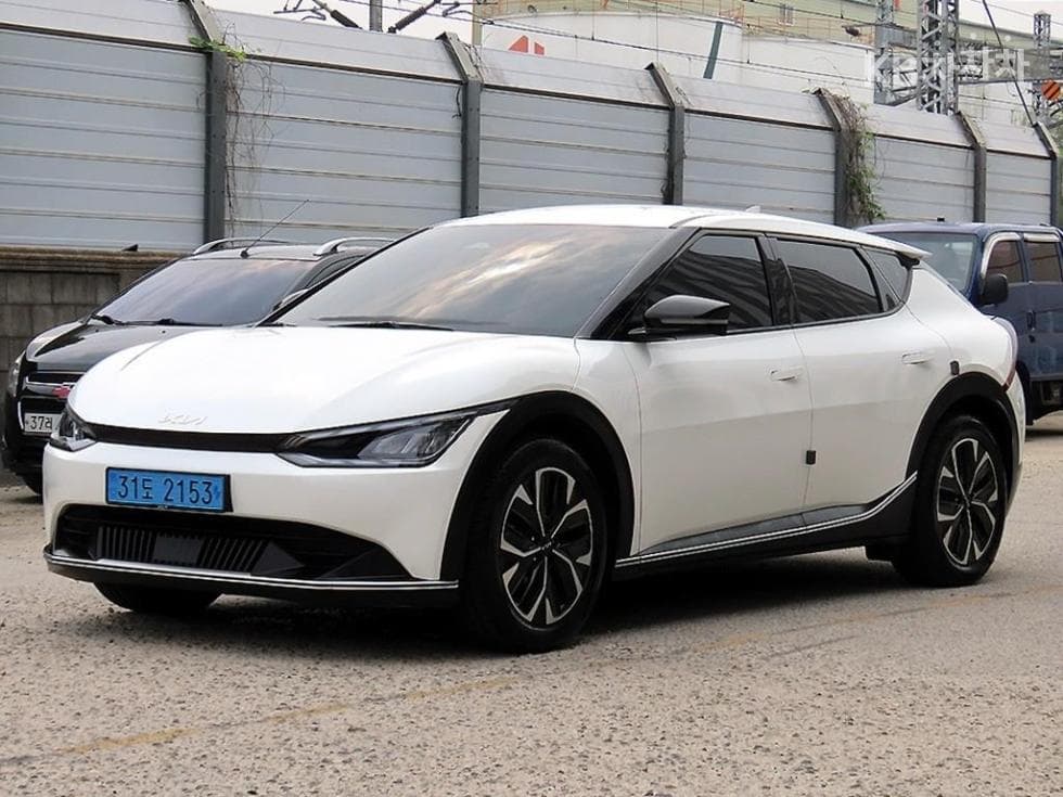Kia EV6 롱 레Seater지 2WD Air - Image 1