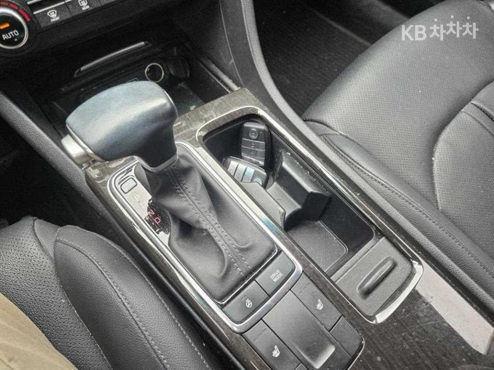 Kia The New (facelift) K5 Second generation2.0 Gasoline Prestige - 11