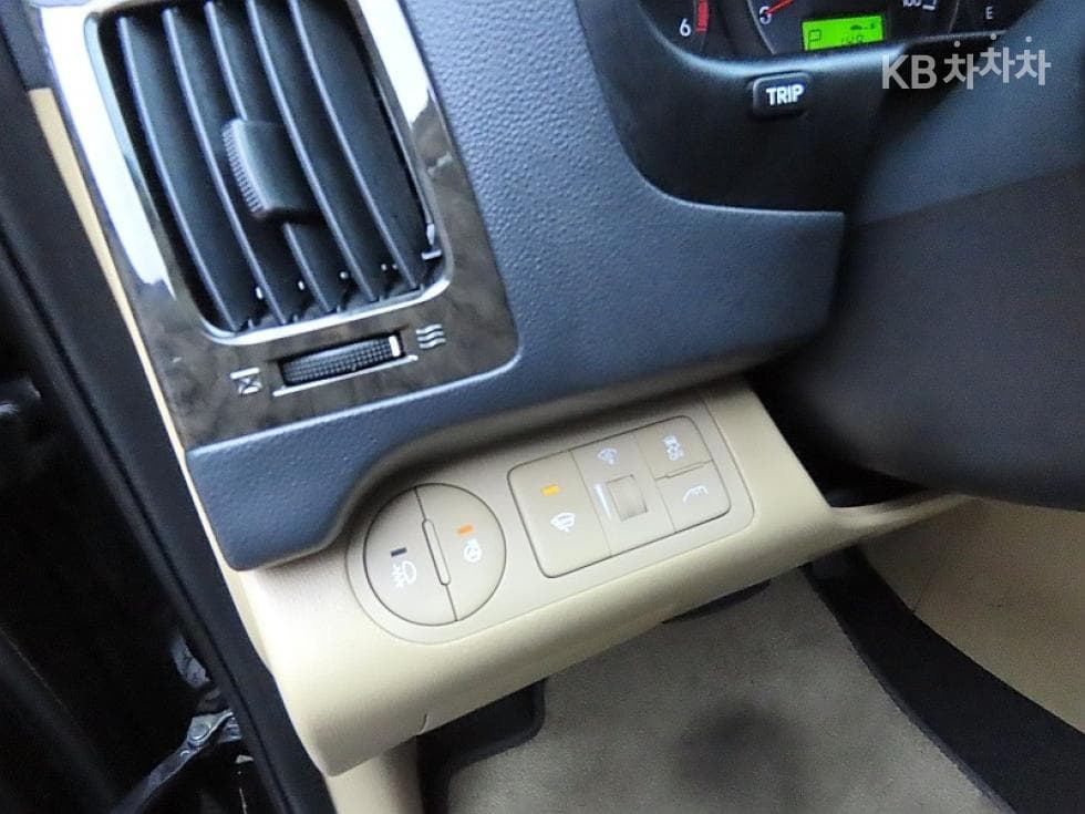 Hyundai Grand Starex11-seater Limousine VIP 팩 - 13