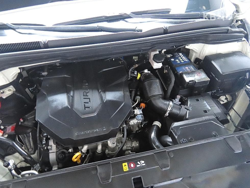 Kia Carnival 4th generationD2.2 9-seater Noblesse - 7