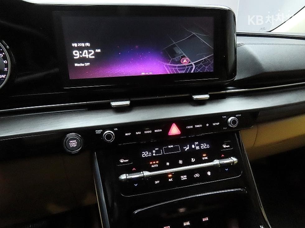 Kia Carnival 4th generationD2.2 9-seater Noblesse - 17