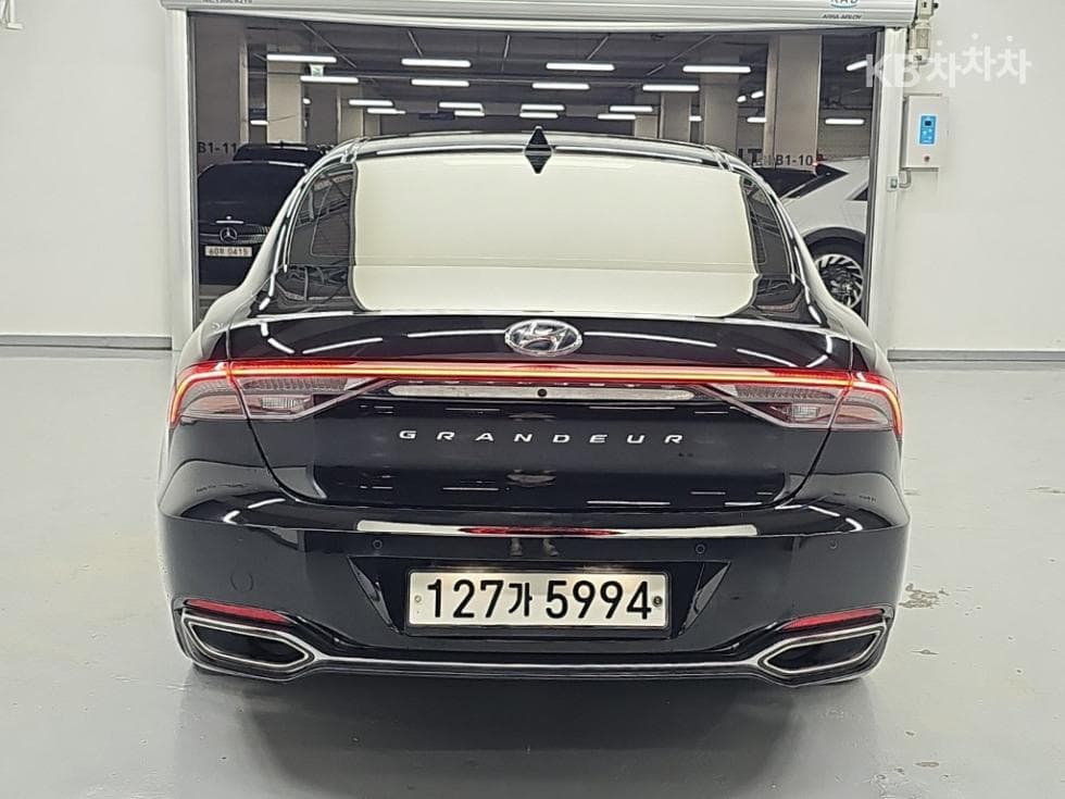 Hyundai The New (facelift) Grandeur (Azera)2.5 Premium - 3