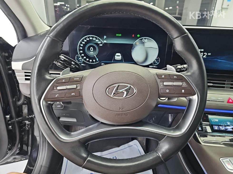 Hyundai The New (facelift) Grandeur (Azera)2.5 Premium - 9