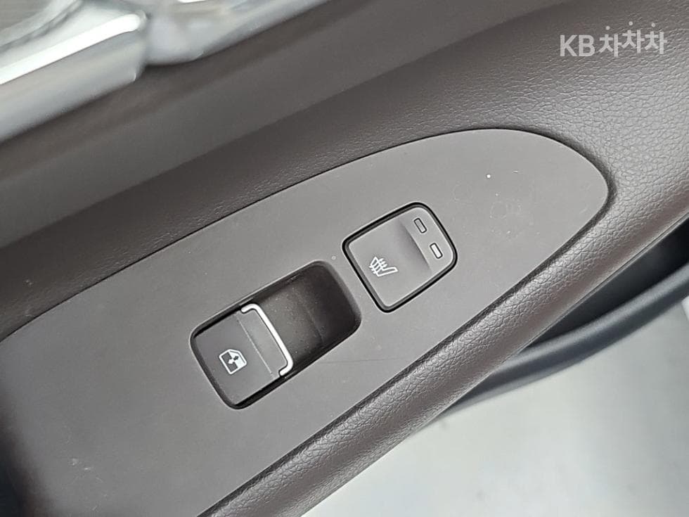Hyundai The New (facelift) Grandeur (Azera)2.5 Premium - 13