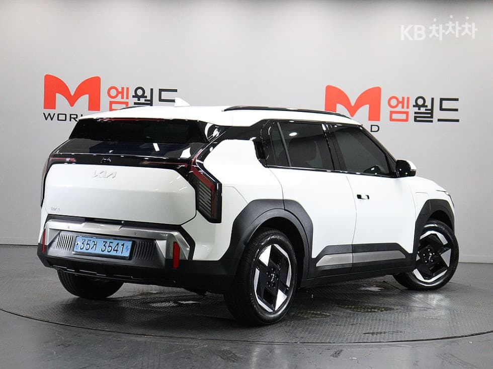 Kia EV3Long Range 2WD 어스 - 3