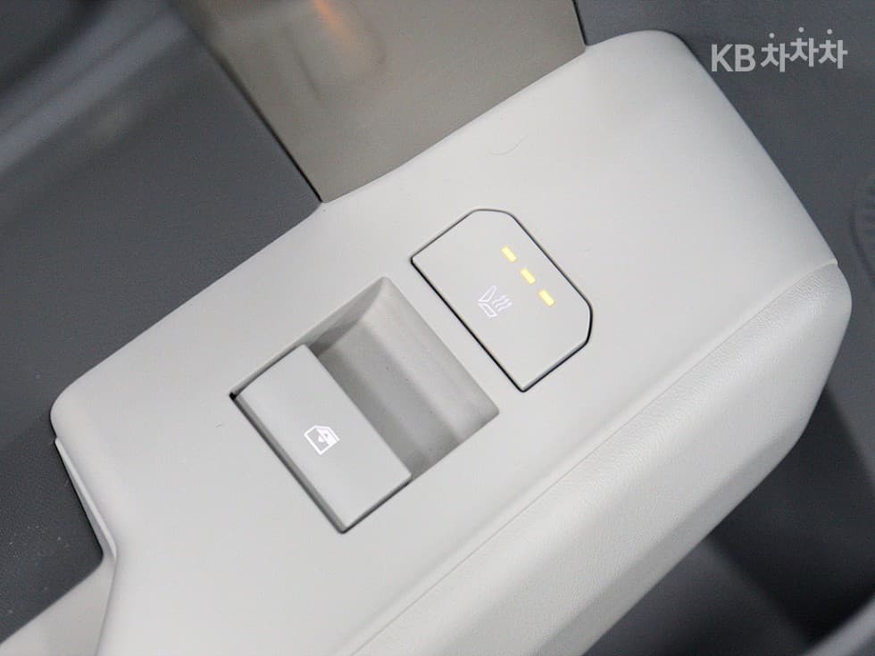 Kia EV3Long Range 2WD 어스 - 13