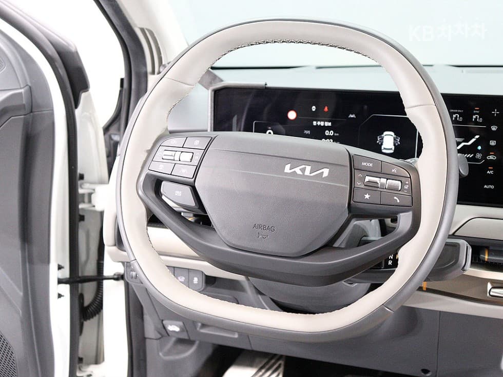 Kia EV3Long Range 2WD 어스 - 15